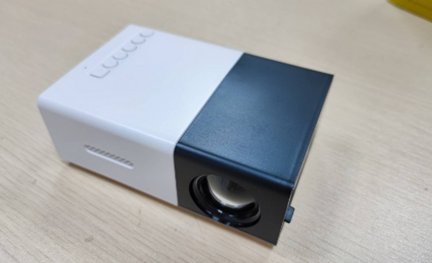 ApexValley™ Mini Projector